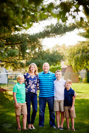 The R Family: Portrait Session in Strongsville, Ohio