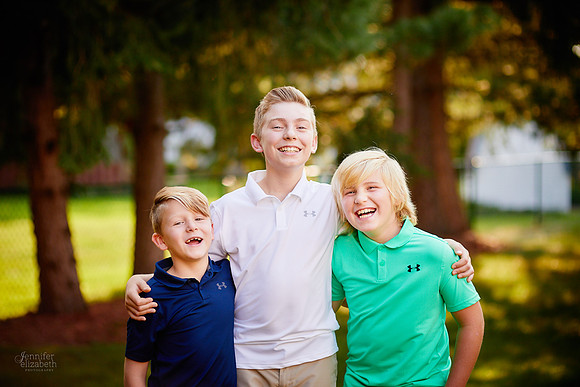 The R Family: Portrait Session in Strongsville, Ohio
