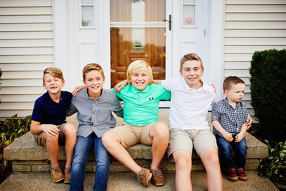 The R Family: Portrait Session in Strongsville, Ohio