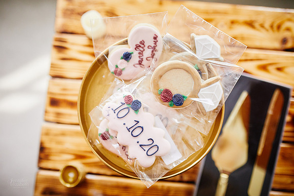 Janelle & Josh: Wedding at the O.C. Barber Piggery
