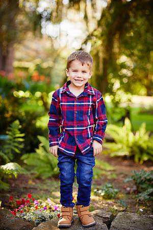 The V Family: Portrait Session at Schoepfle Garden in Birmingham