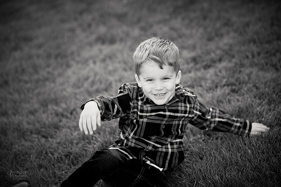 The V Family: Portrait Session at Schoepfle Garden in Birmingham