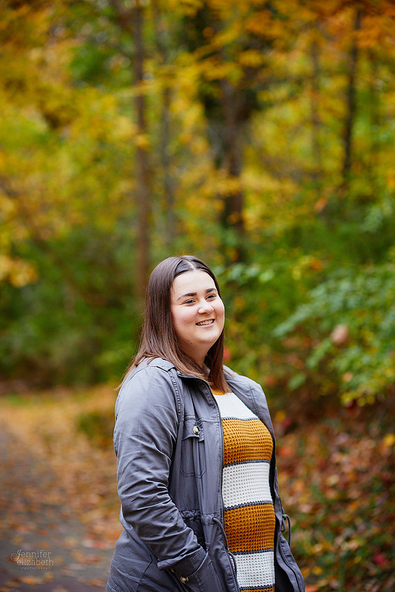 Kierstin: Senior Session in Downtown Kent