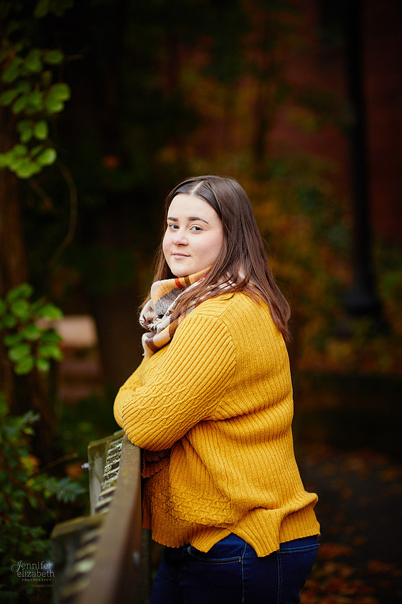 Kierstin: Senior Session in Downtown Kent