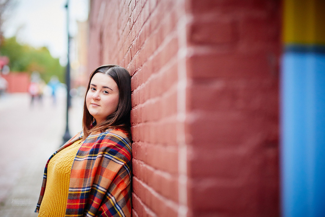 Kierstin: Senior Session in Downtown Kent