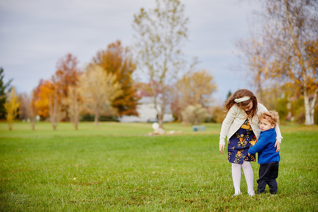 The K Family: Backyard Portrait Session in Hinckley