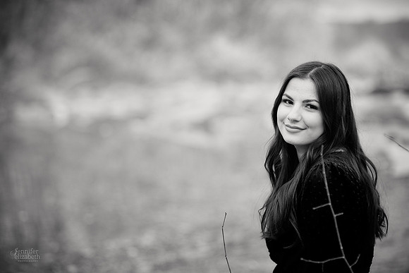 Sophia: Senior Portrait Session at Everett Road Covered Bridge