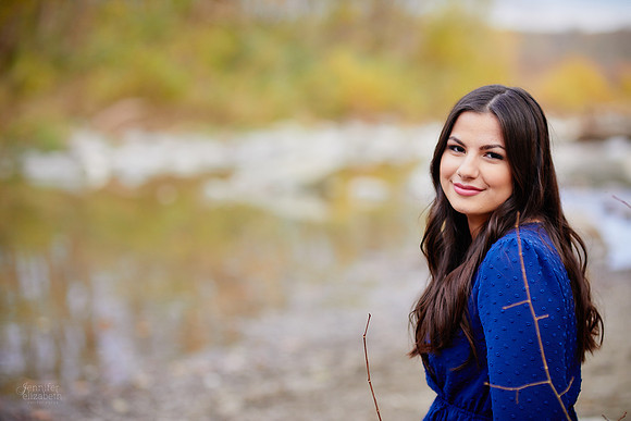 Sophia: Senior Portrait Session at Everett Road Covered Bridge