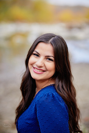 Sophia: Senior Portrait Session at Everett Road Covered Bridge