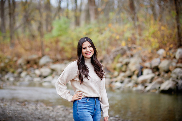 Sophia: Senior Portrait Session at Everett Road Covered Bridge