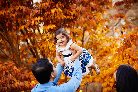 The S Family: Portrait Session at Squire's Castle in Willoughby Hills