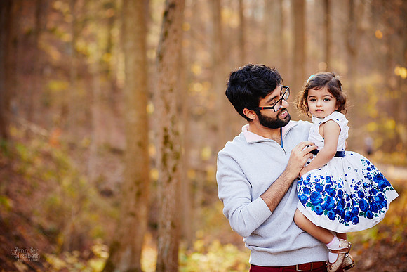 The S Family: Portrait Session at Squire's Castle in Willoughby Hills