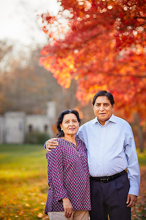 The S Family: Portrait Session at Squire's Castle in Willoughby Hills