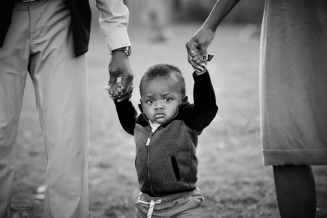 The R Family: Portrait Session at Squire's Castle in Willoughby Hills
