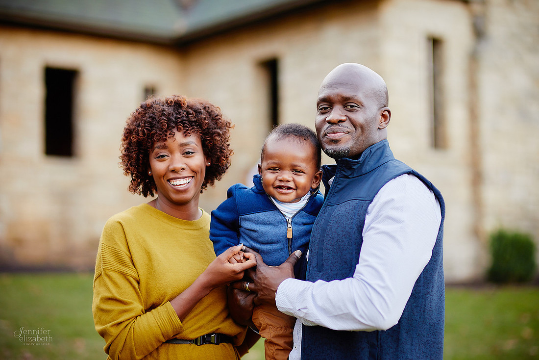 The R Family: Portrait Session at Squire's Castle in Willoughby Hills