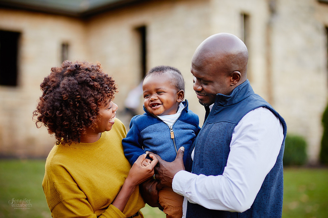 The R Family: Portrait Session at Squire's Castle in Willoughby Hills