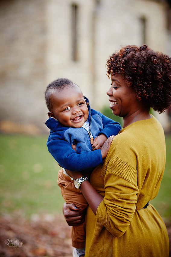 The R Family: Portrait Session at Squire's Castle in Willoughby Hills
