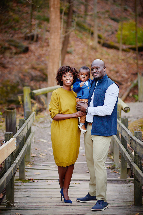 The R Family: Portrait Session at Squire's Castle in Willoughby Hills