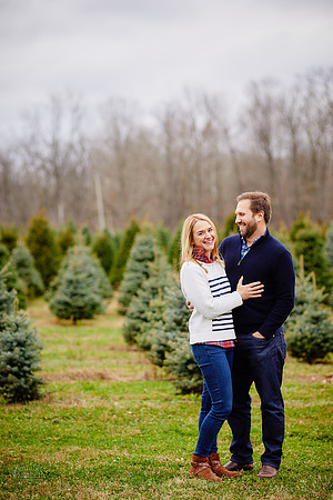 Christmas Mini Sessions at Sugar Pines Farm in Chesterland, Ohio
