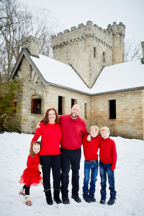 The B Family: Portrait Session at Squire's Castle in Willoughby Hills