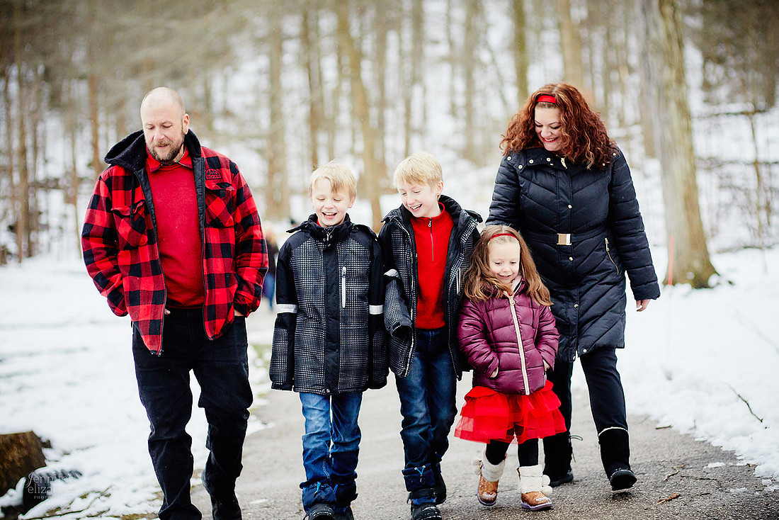 The B Family: Portrait Session at Squire's Castle in Willoughby Hills