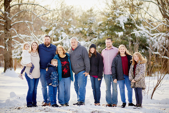 The T Family: Winter Portrait Session in Mantua, Ohio