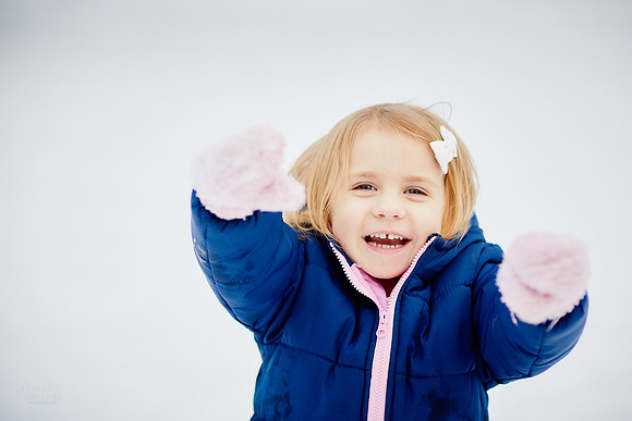 The T Family: Winter Portrait Session in Mantua, Ohio