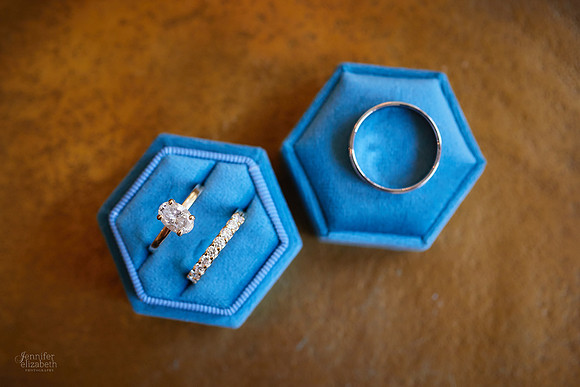 Jessica & Tim: Wedding at Orchid House Winery in Aurora, Ohio