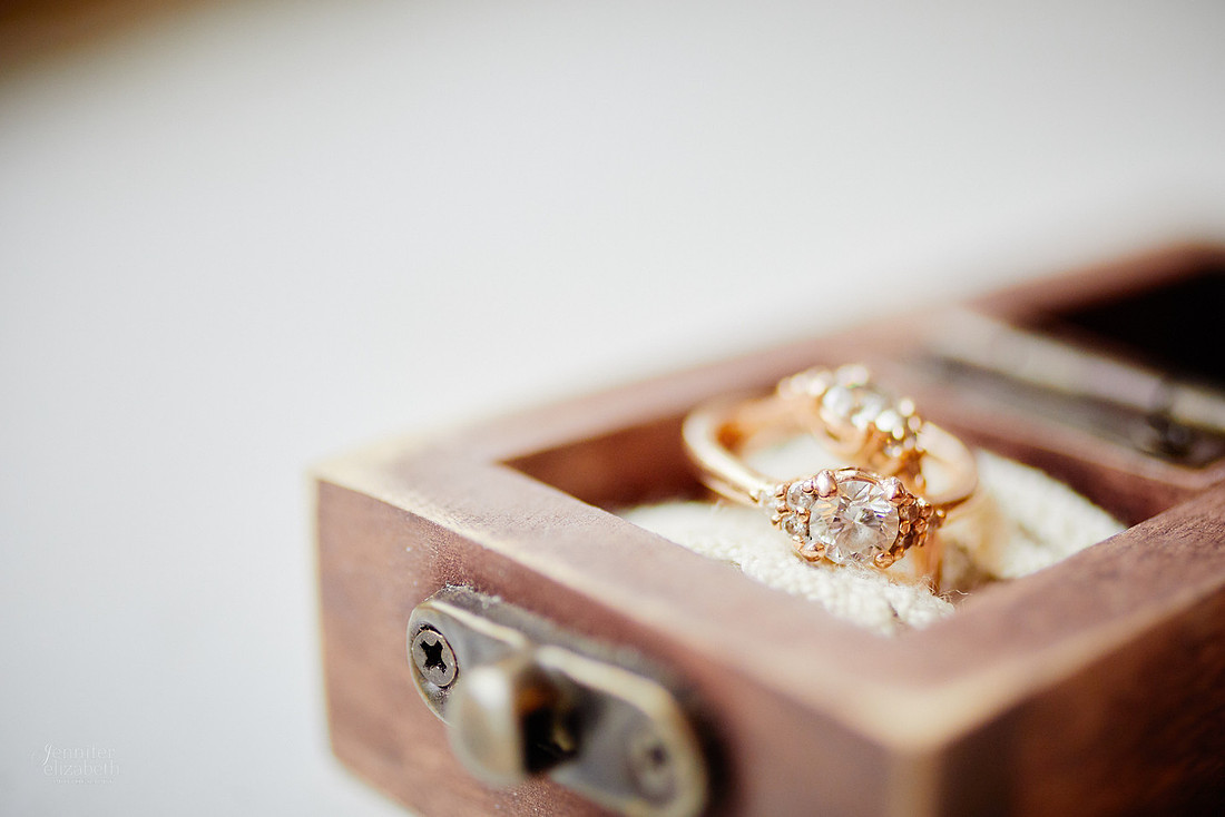 Allison & Taylor: Engagement Session in Lakewood, Ohio
