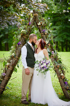 Lisa & Chad: Wedding at Hines Hill Campus in Cuyahoga Valley National Park