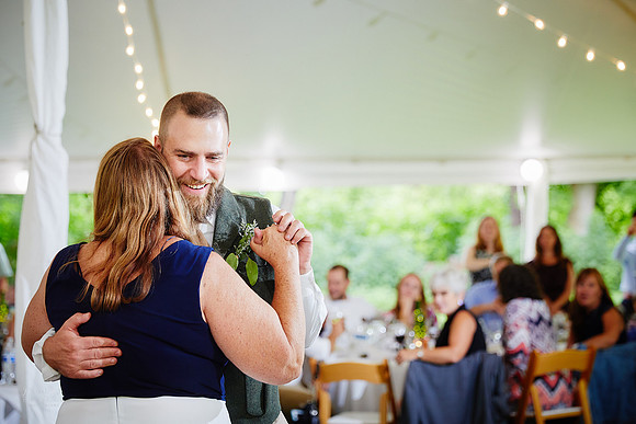 Lisa & Chad: Wedding at Hines Hill Campus in Cuyahoga Valley National Park