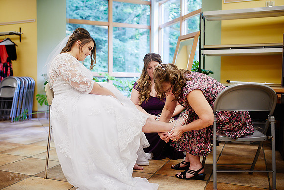 Meg & Tyler: Wedding at Fellows Riverside Gardens in Youngstown