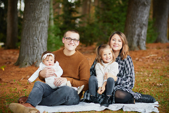 The B Family: Portrait Session at Sugar Pines Farm in Chesterland