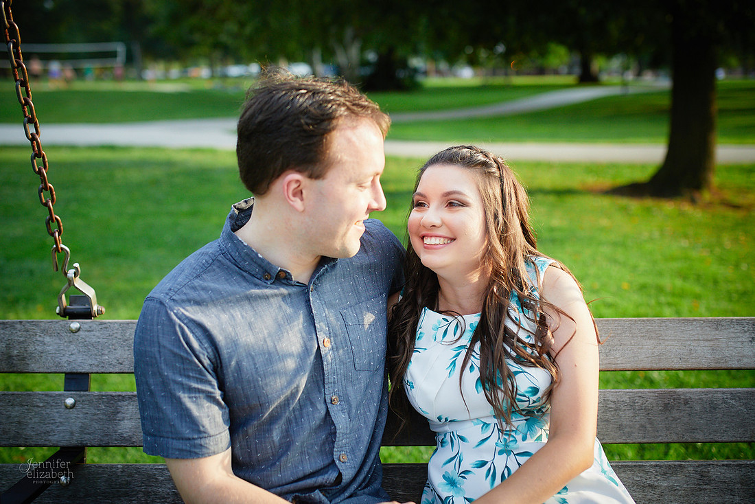 Katherine & Nathan: Engagement Session at Lakewood Park in Cleveland