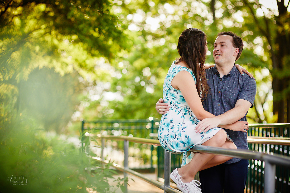 Katherine & Nathan: Engagement Session at Lakewood Park in Cleveland