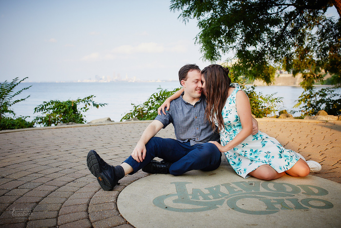 Katherine & Nathan: Engagement Session at Lakewood Park in Cleveland
