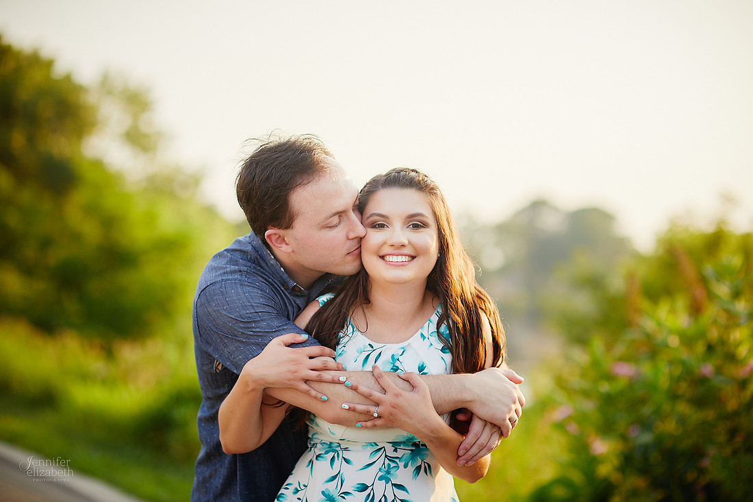 Katherine & Nathan: Engagement Session at Lakewood Park in Cleveland
