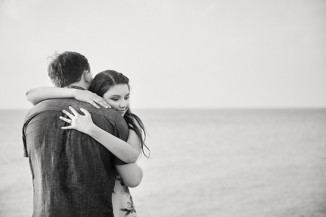 Katherine & Nathan: Engagement Session at Lakewood Park in Cleveland