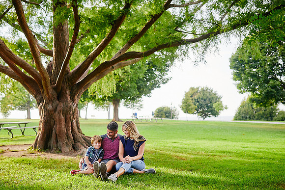 The V Family: Portrait Session at Lakewood Park in Cleveland