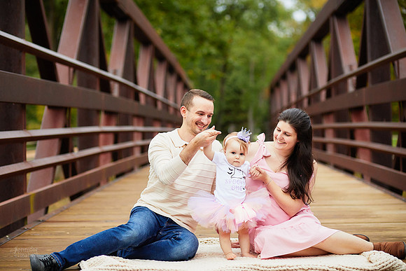 The R/G Family: Portrait Session at Chagrin River Park in Willoughby
