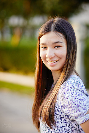 Christina: Senior Portrait Session at the Cleveland Museum of Art and Wade Lagoon