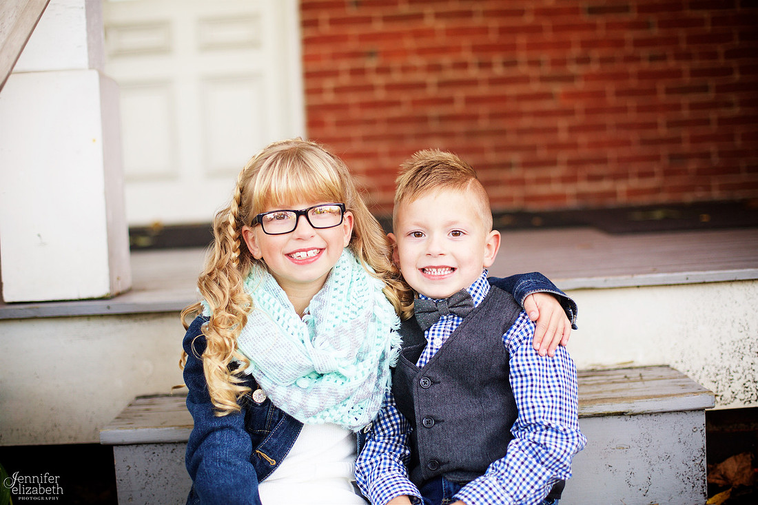 The D & S Families: Portrait Session at Everal Barn in Westerville