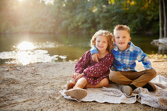 The S Family: Portrait Session at Coe Lake in Berea