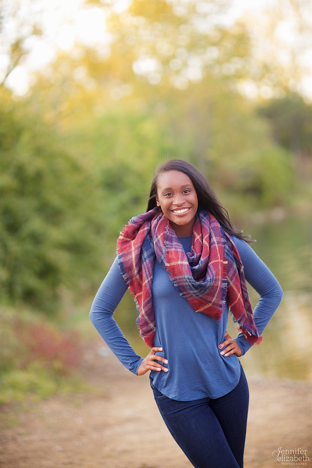 Kiara: Senior Portrait Session in Worthington, Ohio