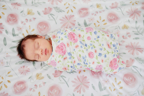 Baby Kollyns: Lifestyle At Home Newborn Session in Parma