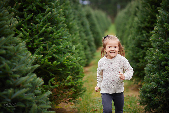 The B Family: Portrait Session at Sugar Pines Farm in Chesterland