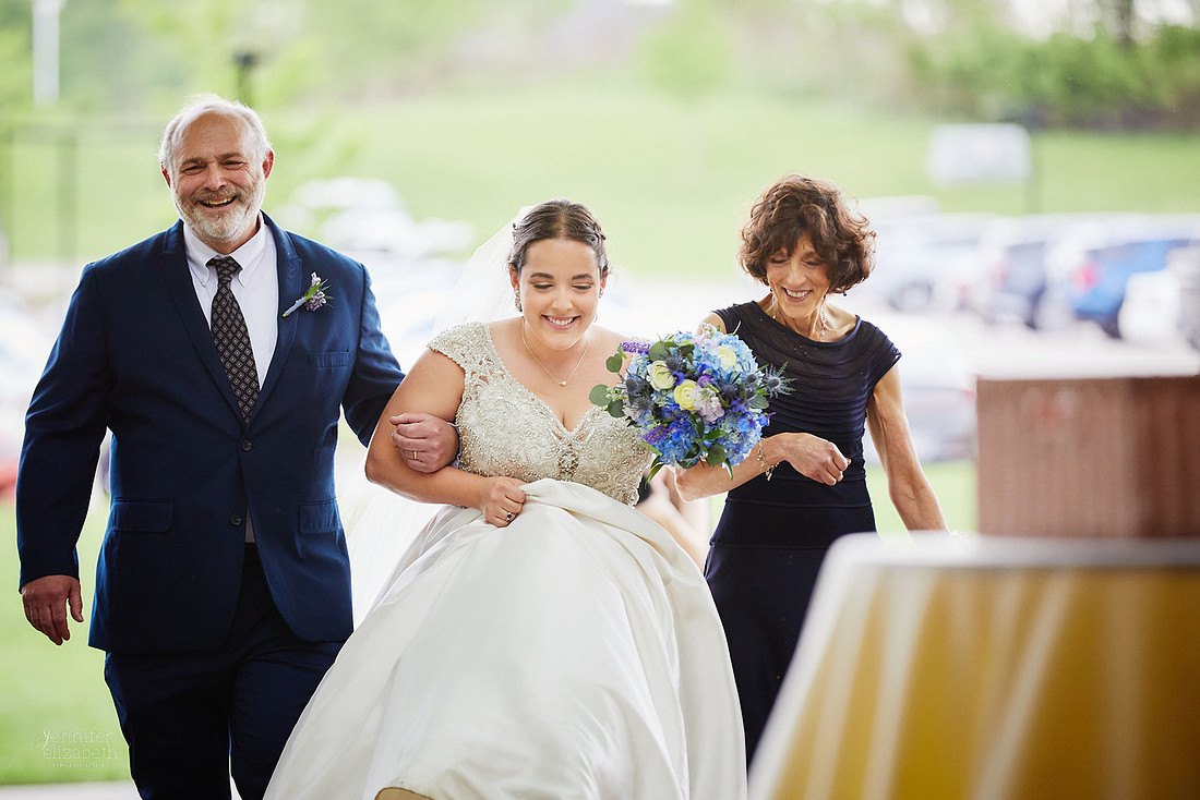 Maia & Ben: Wedding at Gleneagles Golf Club & Events in Twinsburg