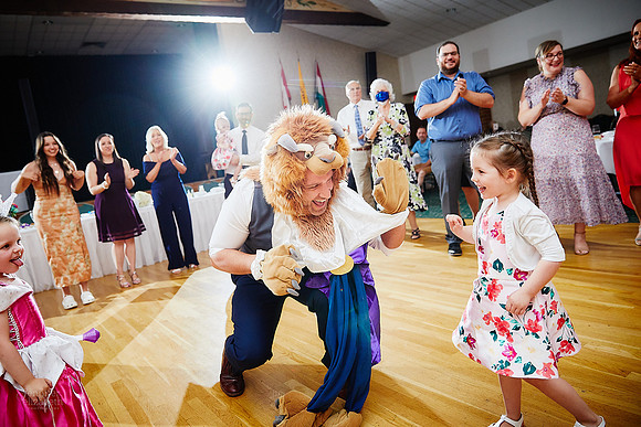 Katherine & Nathan: Wedding at Donauschwaben's German-American Cultural Center in Olmsted Falls