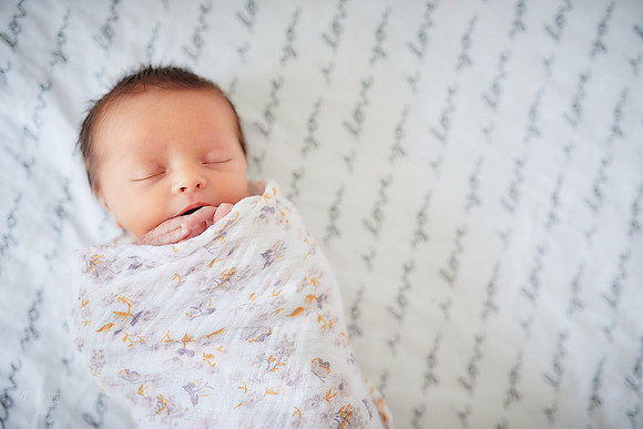 Baby Betty: Lifestyle Newborn Session in North Royalton