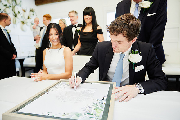 Jessica & Tim: Wedding at Orchid House Winery in Aurora, Ohio